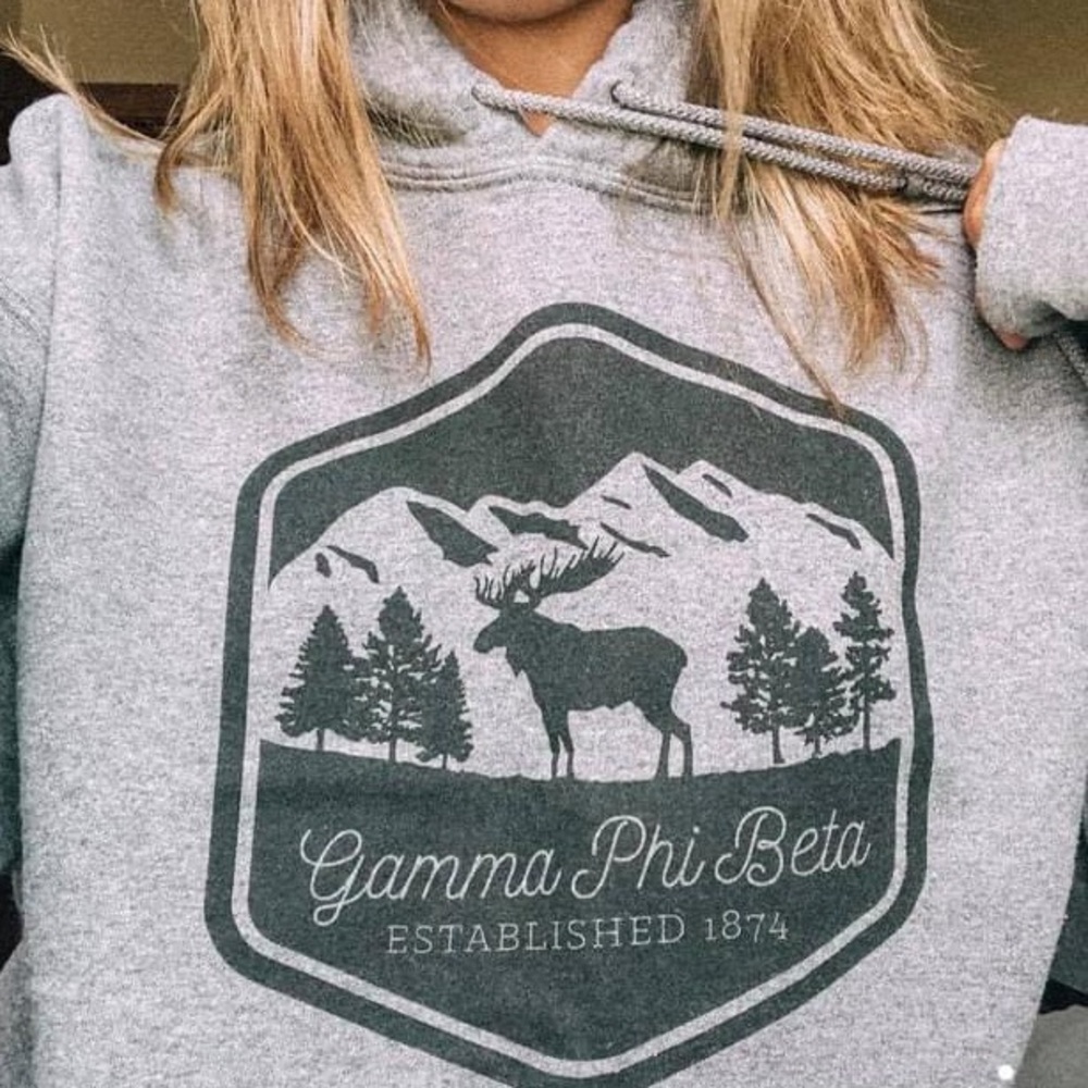 Mountain Hoodie size Large